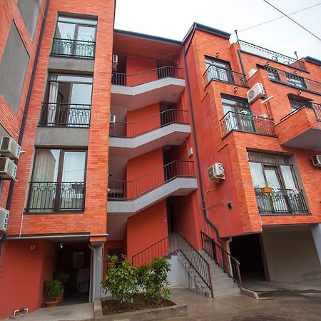Apartment On L.Meskhishvili Turn Тбилиси Екстериор снимка